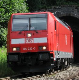 Lok 146 223-3 auf Drehgestell-Testfahrt auf der Schwarzwaldbahn
